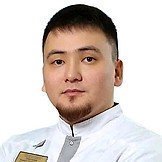 Врач Тулегенов Азамат Сержанович